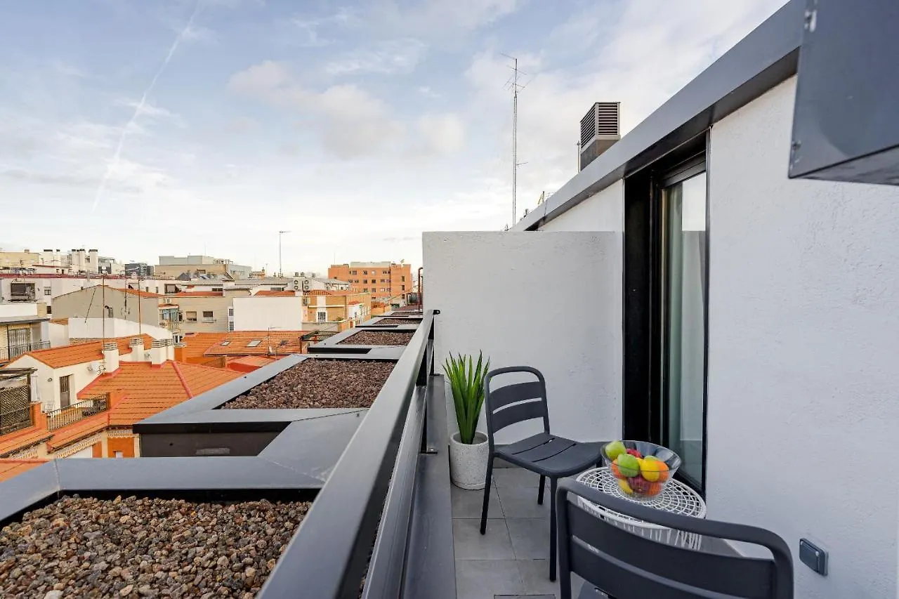 Aparthotel Feelathome Ventas Suites Madrid