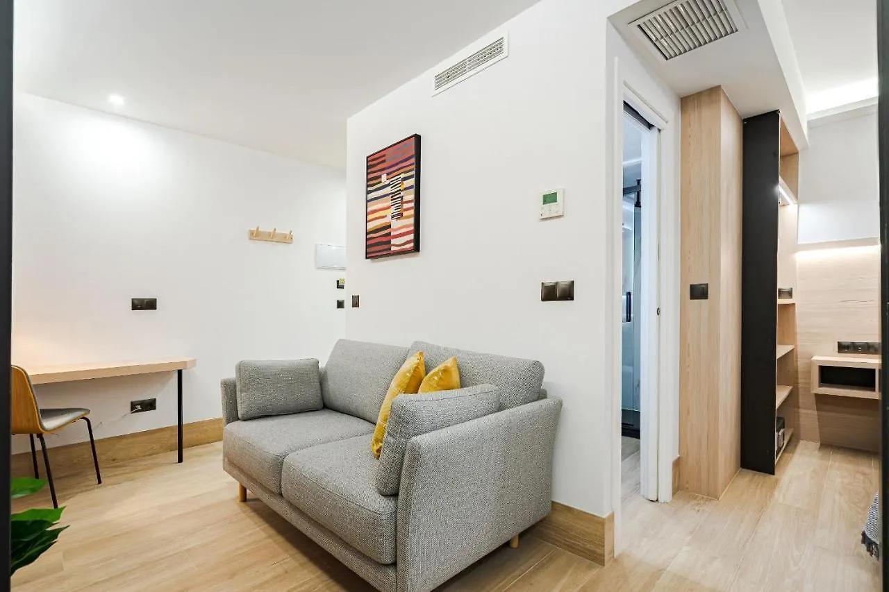 Feelathome Ventas Suites Madrid Aparthotel