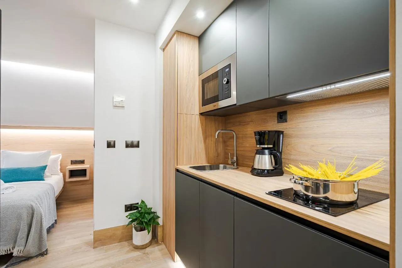 Feelathome Ventas Suites Madrid