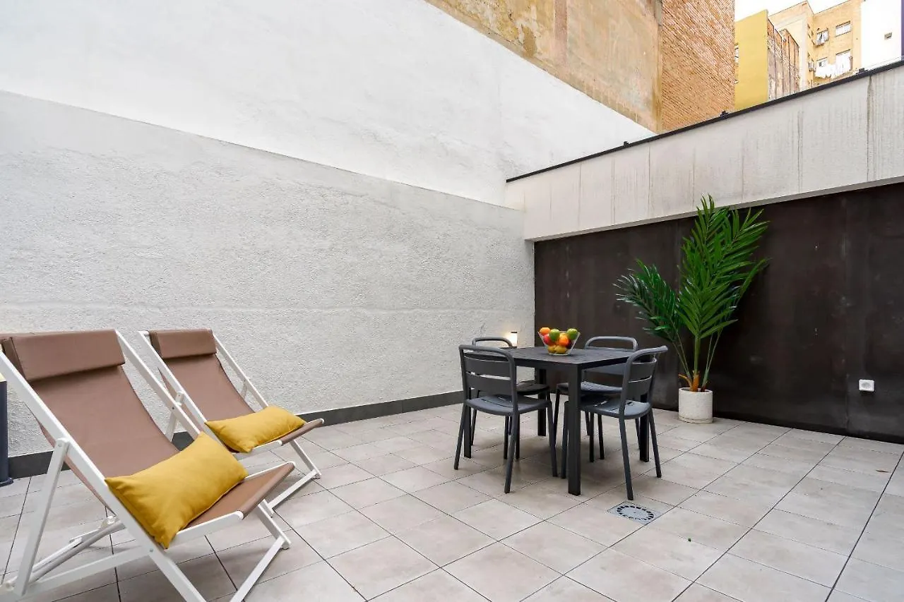 Feelathome Ventas Suites Madrid Aparthotel